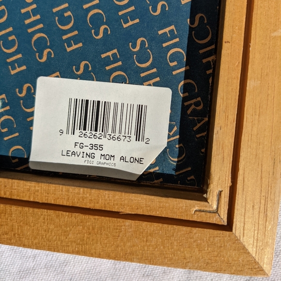 Figi Graphics Chicken Print Leave Mom Alone She's Eggsausted EUC & Fun - Picture 2 of 7